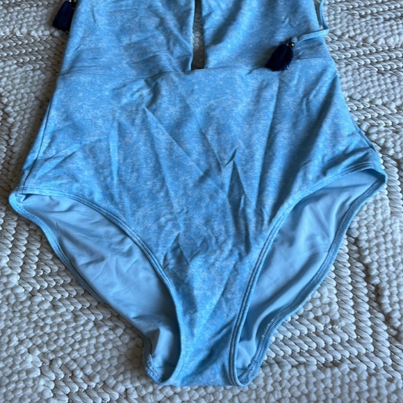 2 for $30 Aerie Tassel Tie One Piece Large - Picture 5 of 8